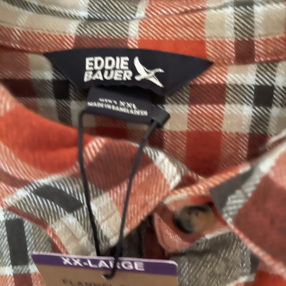 Eddie Bauer Men's 100% Cotton Easy Care Warm Brushed Twill Flannel Shirt - Picture 4 of 5